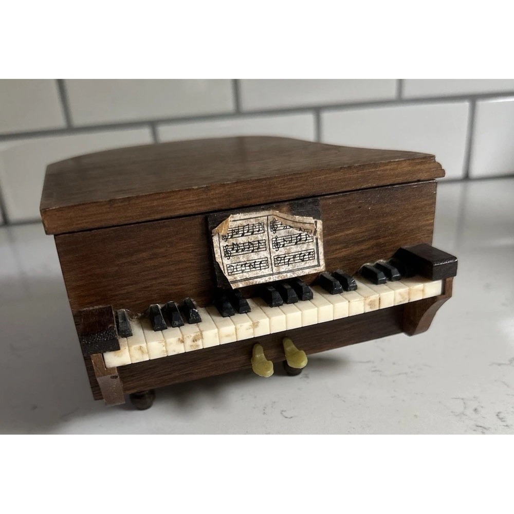 Vintage 1975 Enesco Baby Grand Piano Wooden Coaster Set 6 Cork Coasters